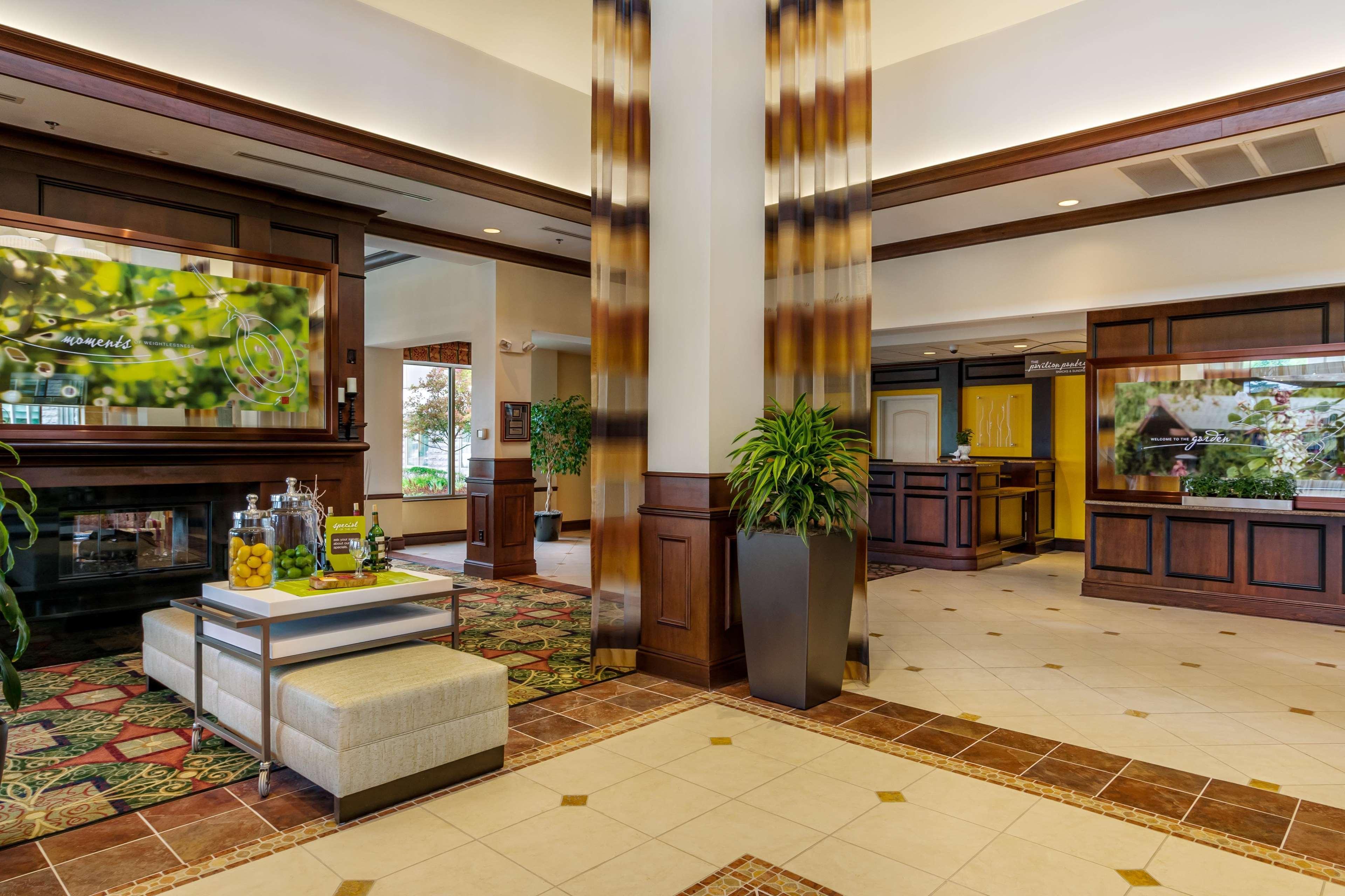 Hilton Garden Inn Cleveland East / Mayfield Village Exterior photo