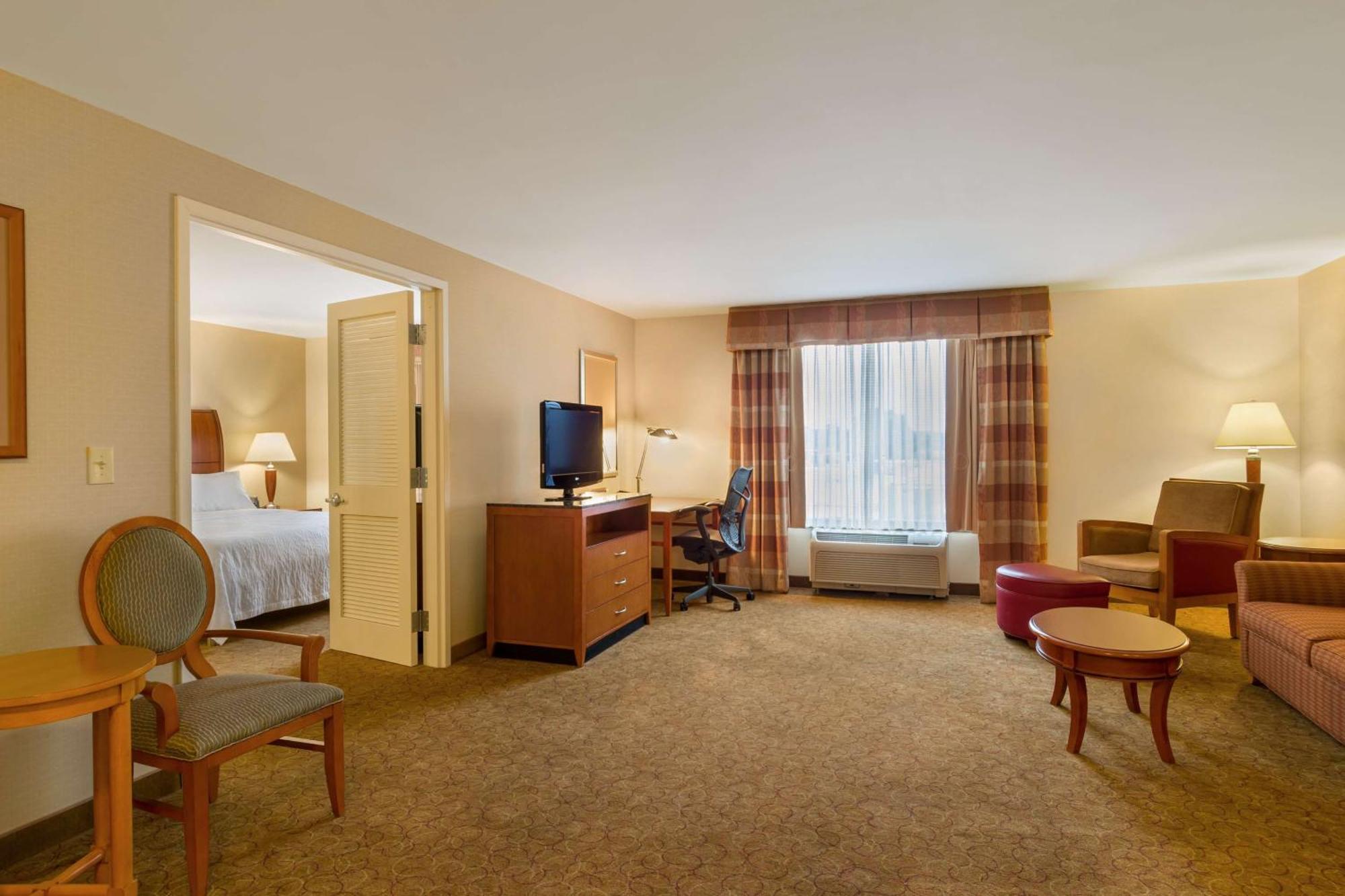 Hilton Garden Inn Cleveland East / Mayfield Village Exterior photo