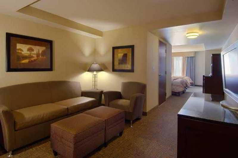 Hilton Garden Inn Cleveland East / Mayfield Village Exterior photo